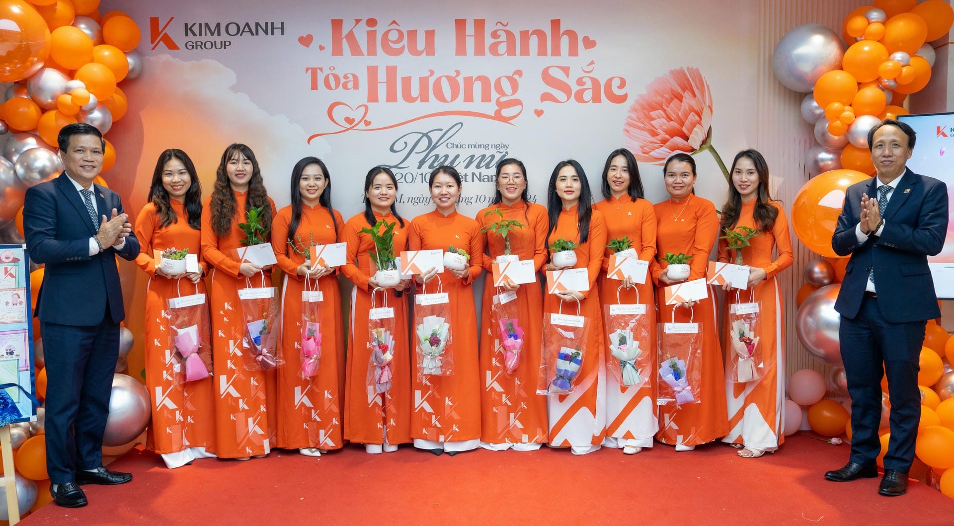 Phái đẹp Kim Oanh Group “Kiêu hãnh tỏa hương sắc” ngày 20/10